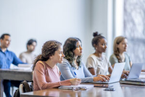 FORO DE EDUCACIÓN FINANCIERA, EMPRENDIMIENTO E INVERSIONES