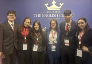 Alumnos del Colegio Internacional Casa Azul participan en la VII Sesión Autonómica del Modelo de Parlamento Europeo.