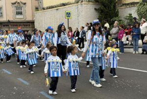Viviendo el Carnaval: cultura, disfraces y creatividad en Colegio Casa Azul
