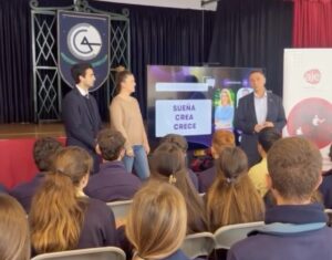 Aprender a ser ciudadanos: 3º de ESO del Colegio Internacional Casa Azul descubre el valor de lo público